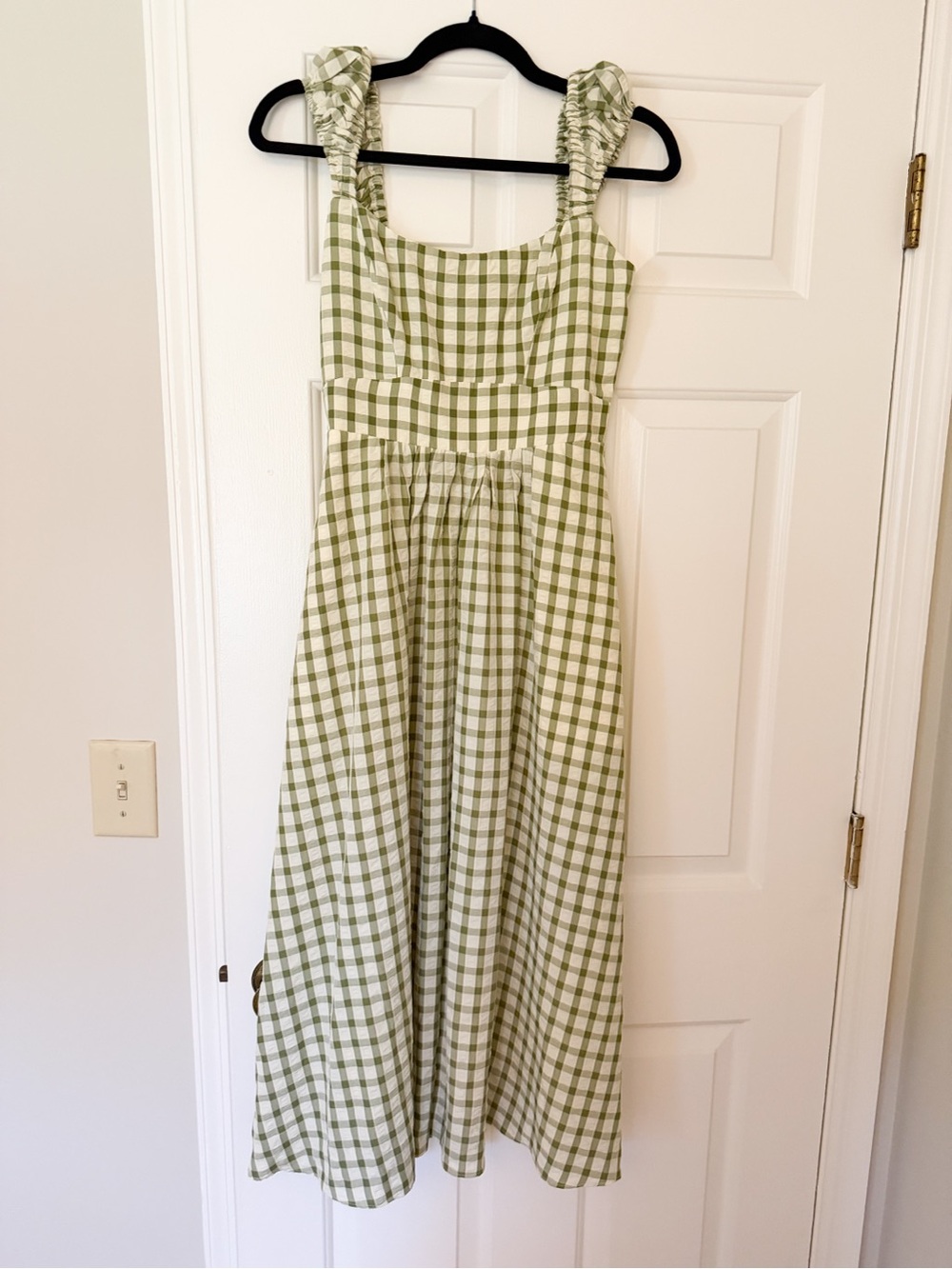 Tuckernuck Green Gingham Smocked Midi Dress - Picture 2 of 4